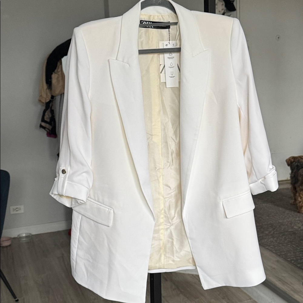 Zara Ivory Blazer with Buttoned Sleeves